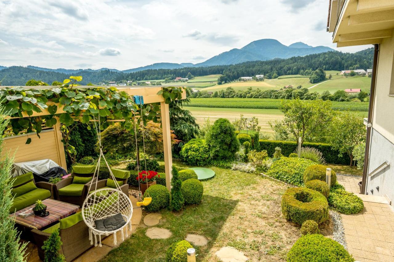Appartamento Relax & Beautiful View Slovenj Gradec Esterno foto