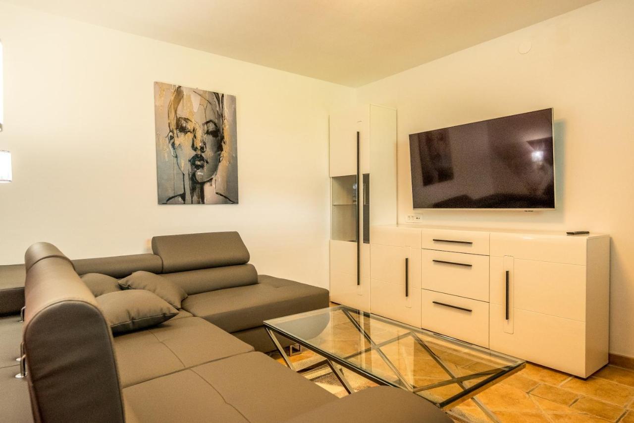 Appartamento Relax & Beautiful View Slovenj Gradec Esterno foto