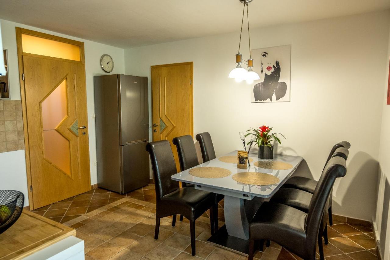 Appartamento Relax & Beautiful View Slovenj Gradec Esterno foto